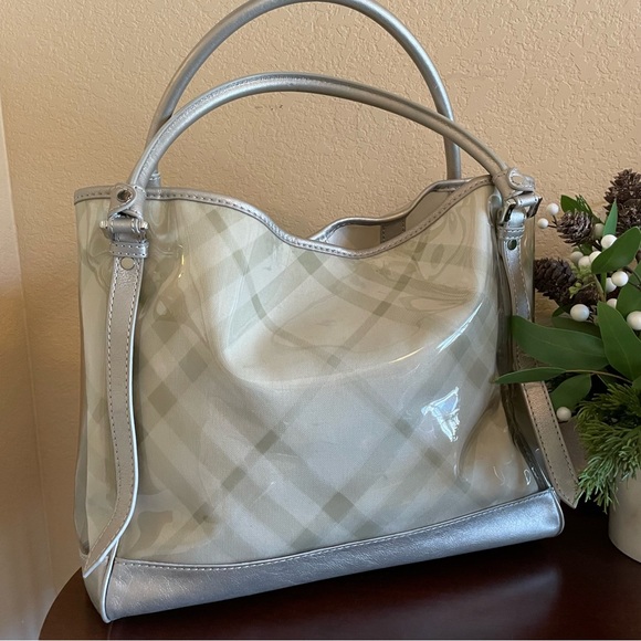 Burberry Tote - Picture 13 of 13